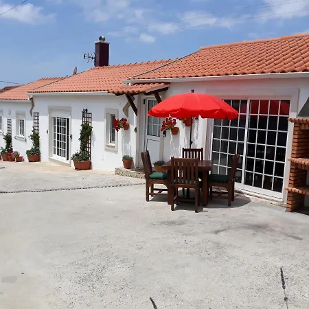 Casa Branca Do Moinho Hébergement de vacances *